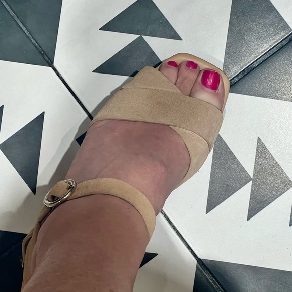 Sam Edelman Women’s Josefine Suede Tan Sandals Wooden Heel Size 6.5M - Picture 14 of 14